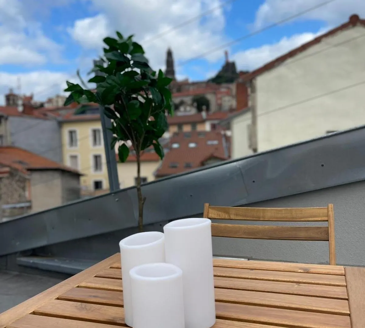 Apartment Rooftop D'Exception Au Coeur Du Puy-En-Velay Le Puy-en-Velay
